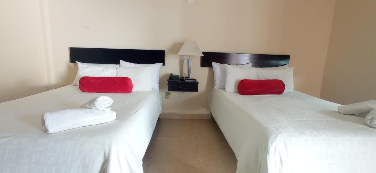 Hotel Puerto Кампече Екстериор снимка