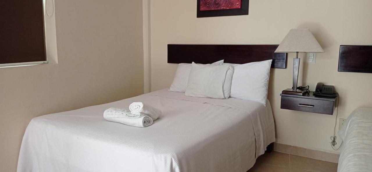 Hotel Puerto Кампече Екстериор снимка